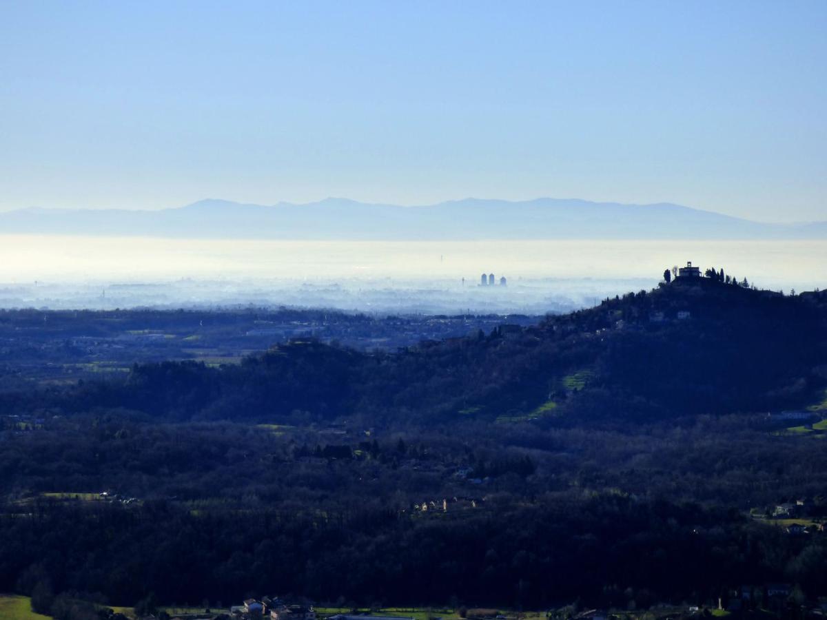 Agriturismo San Genesio Rovagnate Buitenkant foto