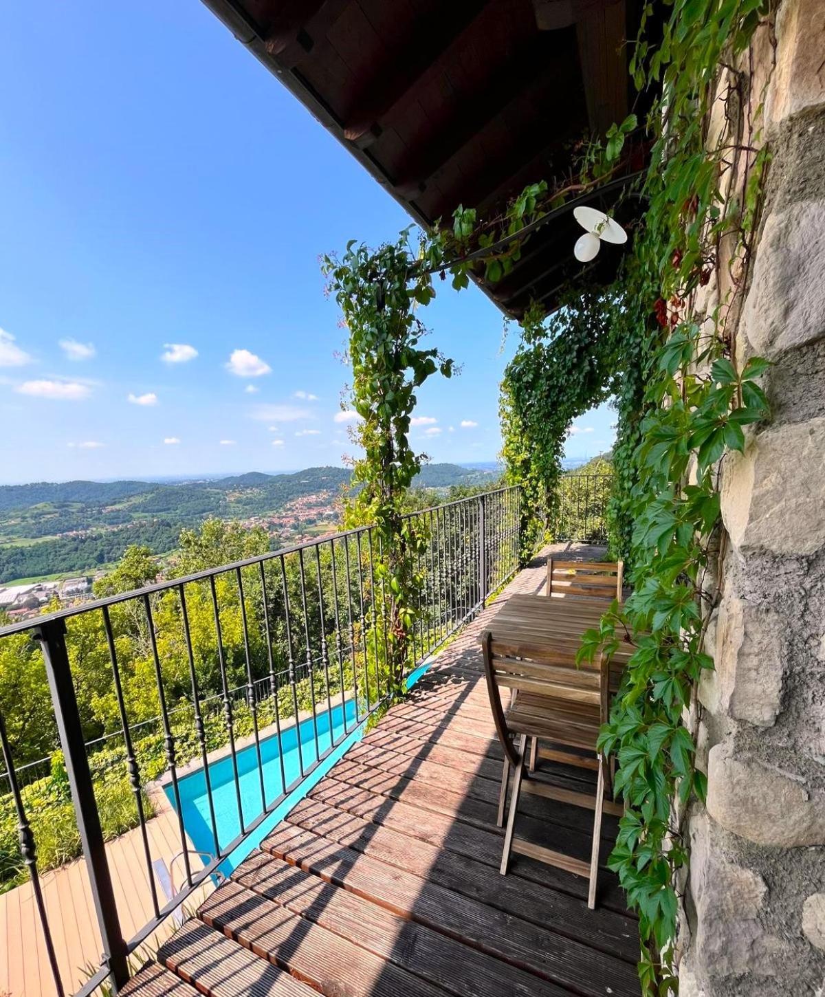 Agriturismo San Genesio Rovagnate Buitenkant foto